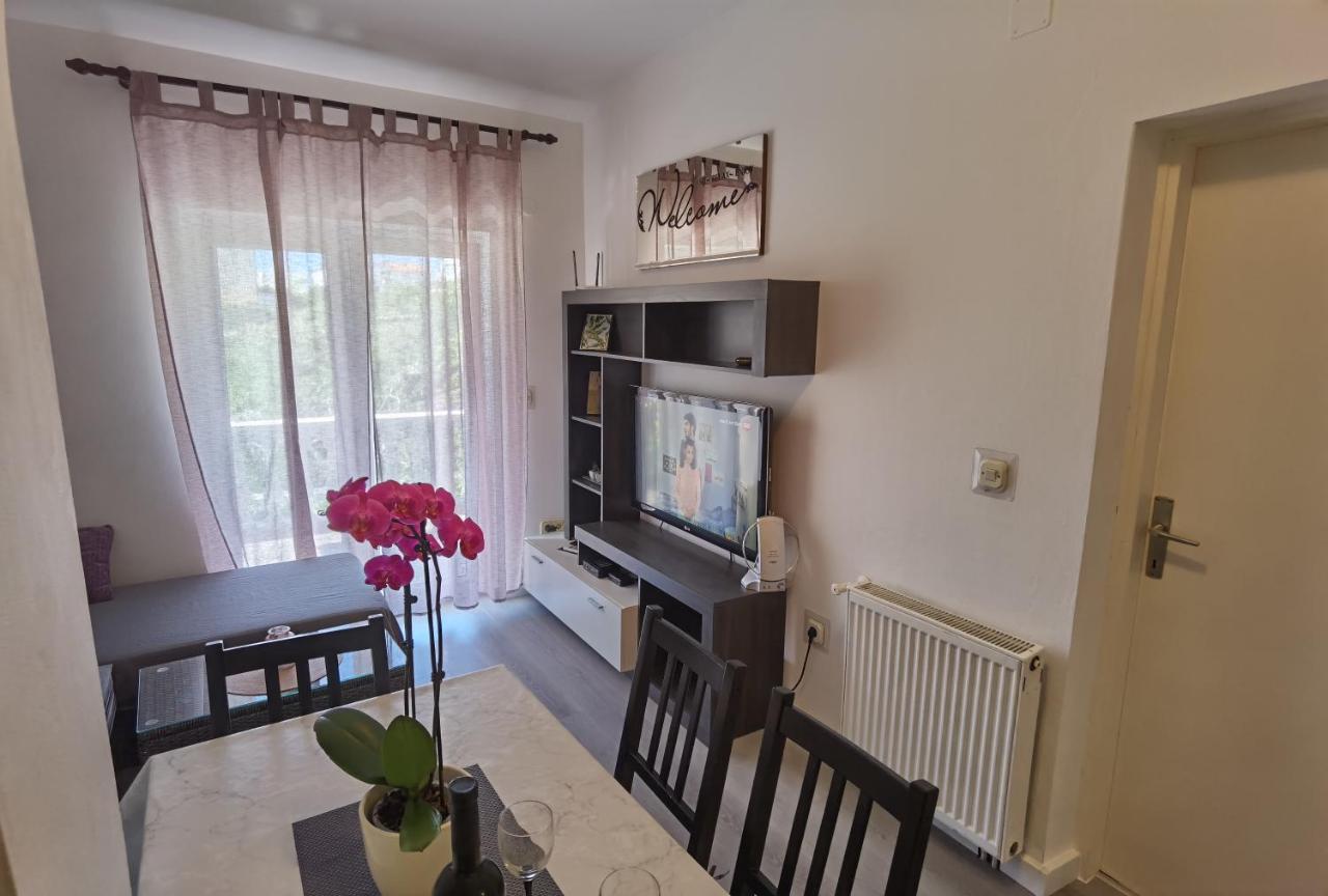 Apartments & Rooms Milena Vodice Bagian luar foto