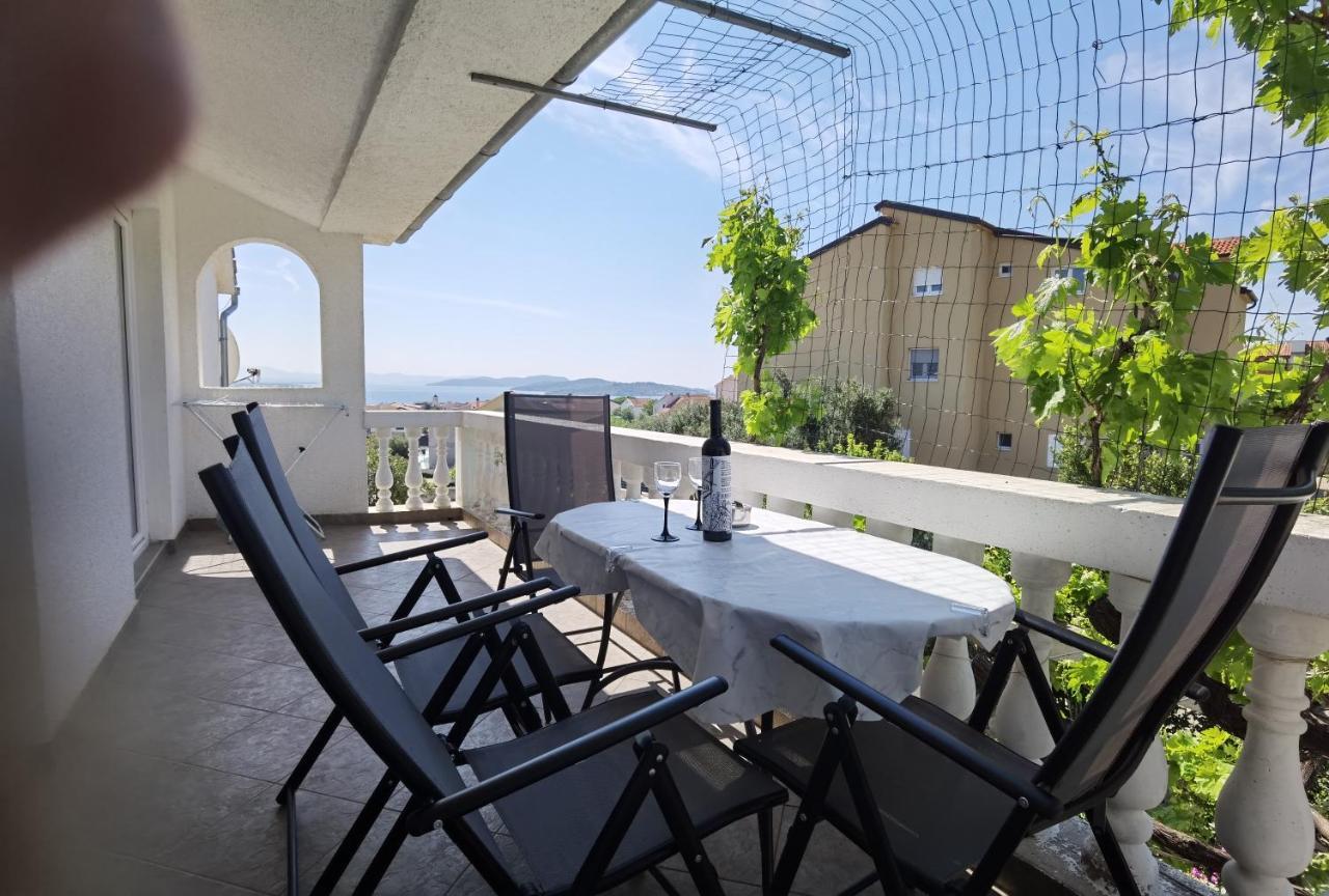 Apartments & Rooms Milena Vodice Bagian luar foto