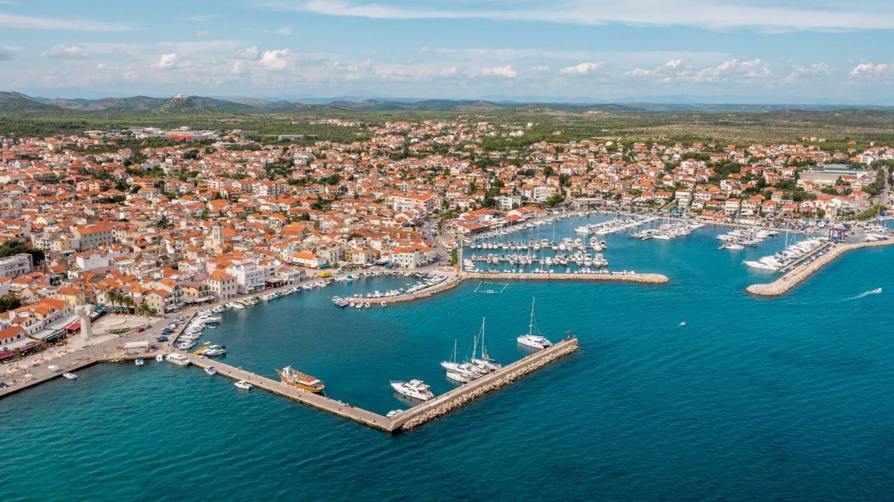 Apartments & Rooms Milena Vodice Bagian luar foto