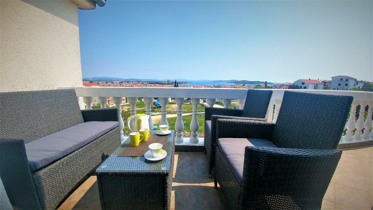 Apartments & Rooms Milena Vodice Bagian luar foto