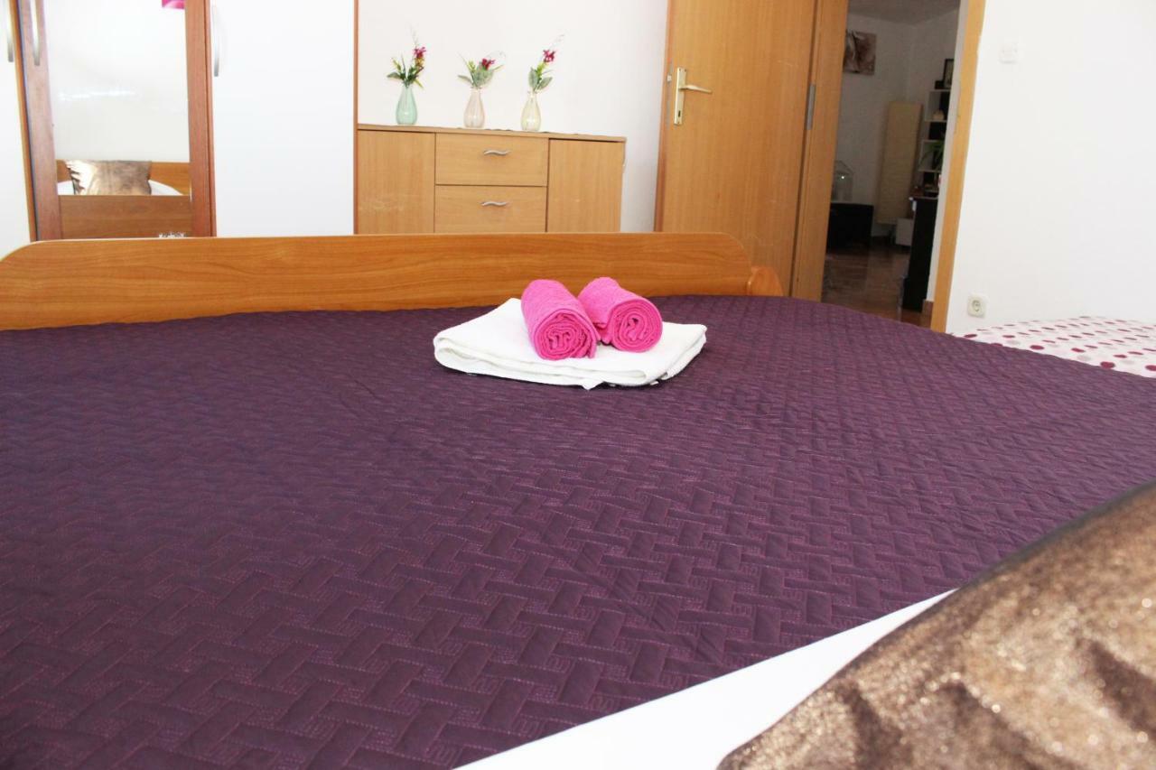 Apartments & Rooms Milena Vodice Bagian luar foto