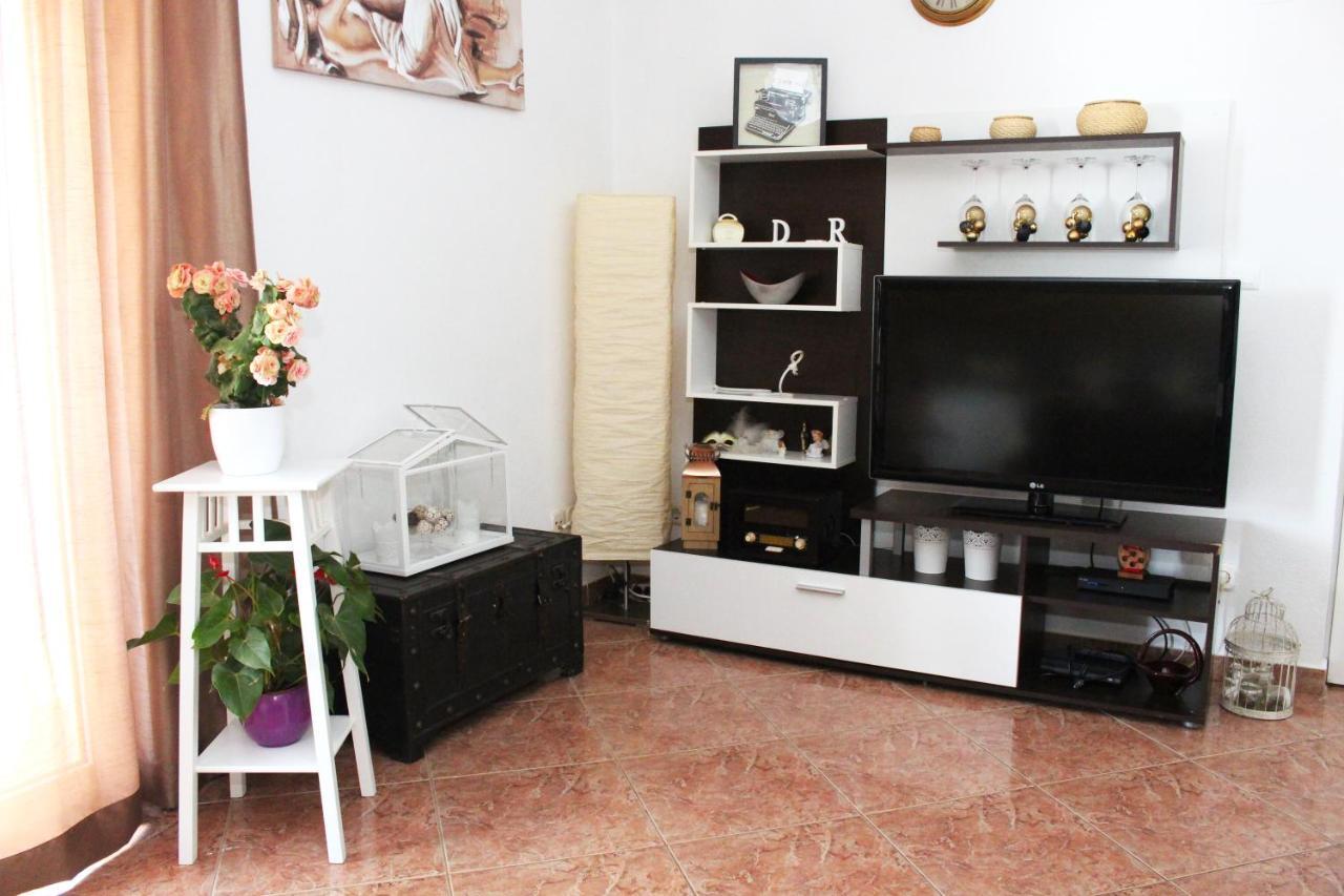 Apartments & Rooms Milena Vodice Bagian luar foto